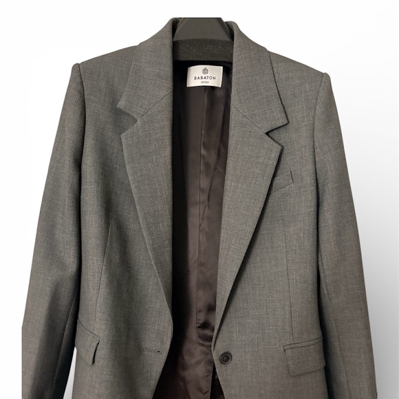 Aritzia Jackets & Blazers - Aritzia Babaton Charcoal Blazer